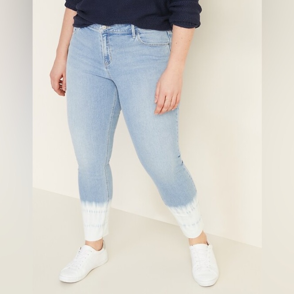Old Navy Mid-Rise Dip-Dye Rockstar Distressed Super Skinny Jeans, size 12